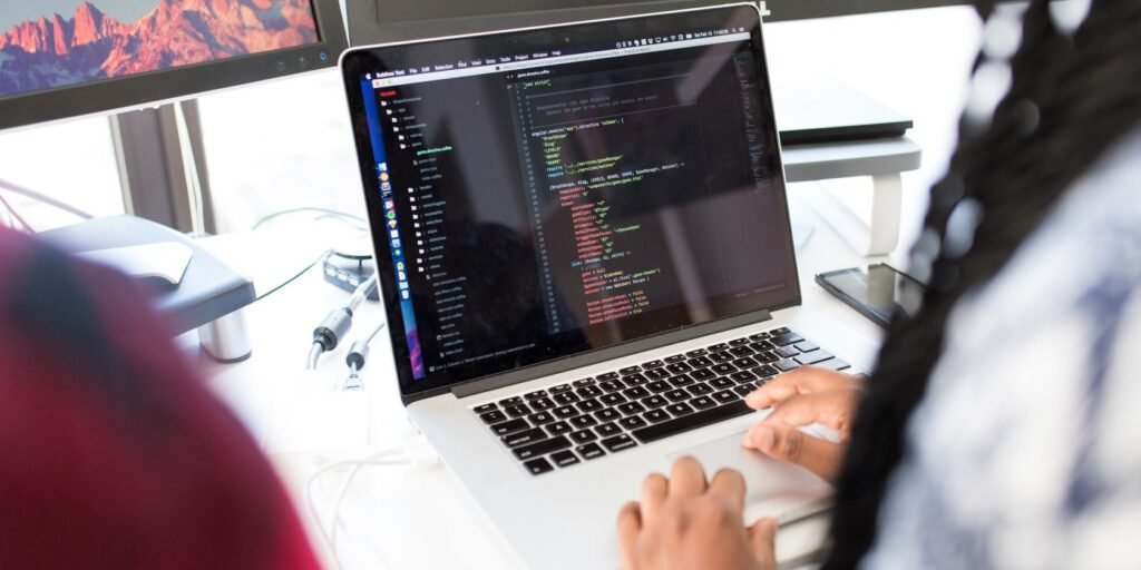12 Coding Tools to Write, Run, and Debug Code Online